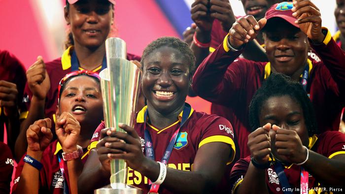 Indien Cricket Frauen jubeln nach Sieg von T20 World Cup